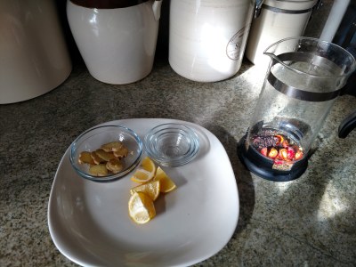 Mint-Hibiscus-Rosehip tea - Adding the rosehips